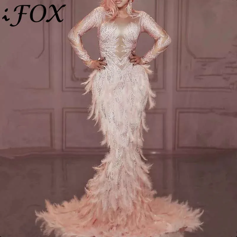 

Luxurious Rhinestones Pink Long Mermaid Dress with Feather Nightclub Evening Party Female Dancer Performance Trailing Dress