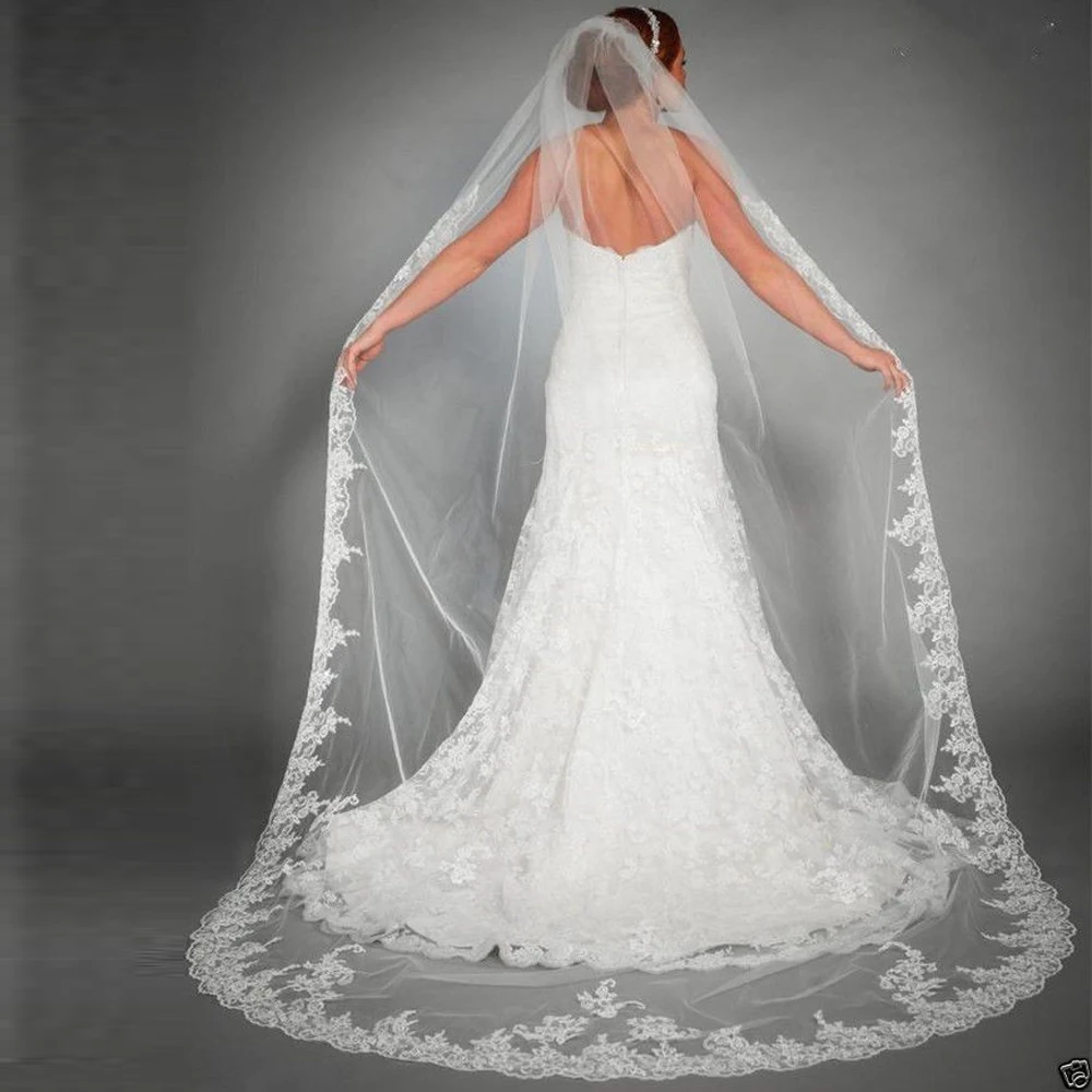 

2019 new hot In Stock 3 Meters Long Wedding Veil Bridal Veils White / Ivory Lace Edge With Comb Wedding Accessories Veil Soiree