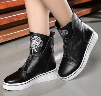 

Student Shoes Sports Shoes Leather Women's Shoes Korean Casual Fashion Wedge with Single Shoes Thick High Shoes Women