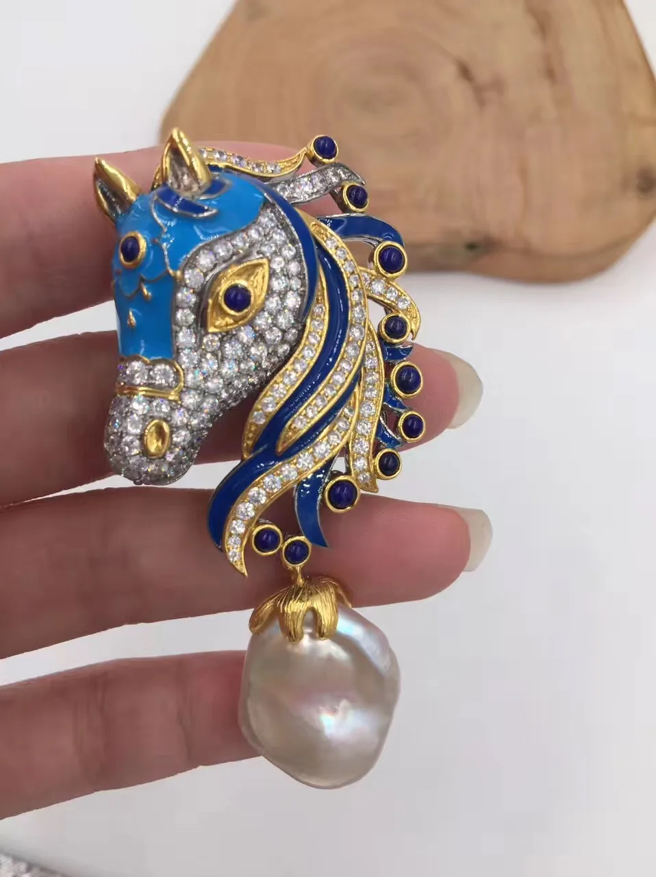 

horse brooch & pendant double use 1 style is equal 2 styles natural fresh water pearl 925 sterling silver with cubic zircon