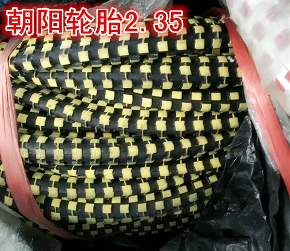 

Chaoyang export chaoyang mountain bike color, 26*2.35 yellow dots dh tires