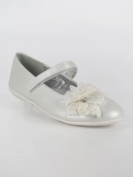 

Ballet shoes with flower lace and strap-white ice