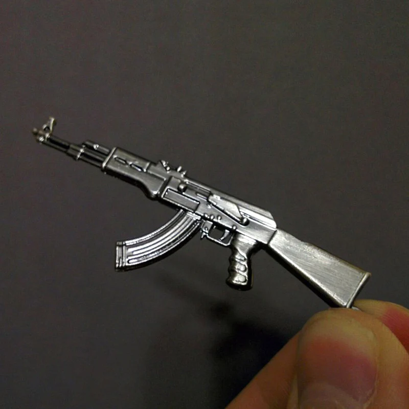 Фото Новинка брелок для ключей с пистолетом Counter Strike AK47 мужской брелок для ключей с винтовкой Awp снайперской CS GO Saber мужской брелок для ключей с сумкой №2
