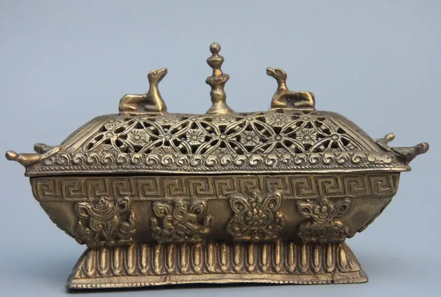 

Antique antiques Collectible Decorated Old Handwork Tibet Silver Carved Frog Statue
