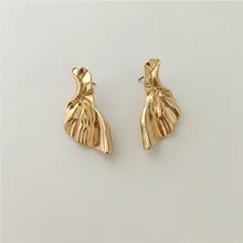 Модные ювелирные изделия золотой цвет веер форма скульптура серьги гвоздики для женщин Девушка