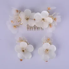 Bridal Tiara Crystal Flower Multi-satin Cloth Leaf Gold Hair Comb Elegant Temperament White Flower Hair Comb Wedding Accessories Bridal Tiara Crystal Flower Multi-satin Cloth Leaf Gold Hair Comb Elegant Temperament White Flower Hair Comb Wedding Accessories