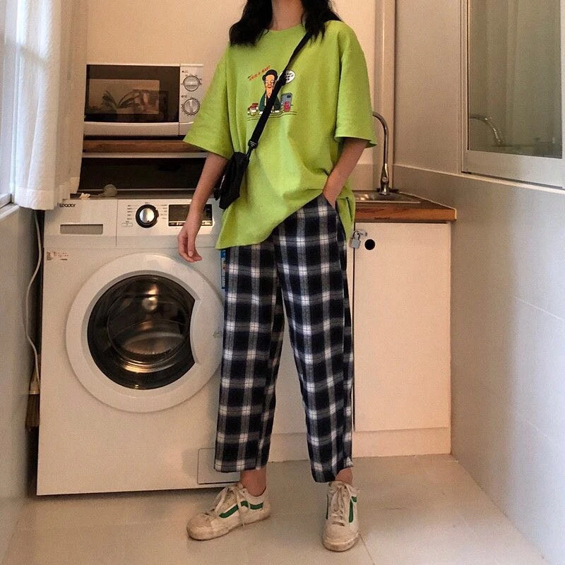 

2019 Two-piece female] suit summer Korean loose short-sleeved T-shirt student shirt + plaid casual nine pants