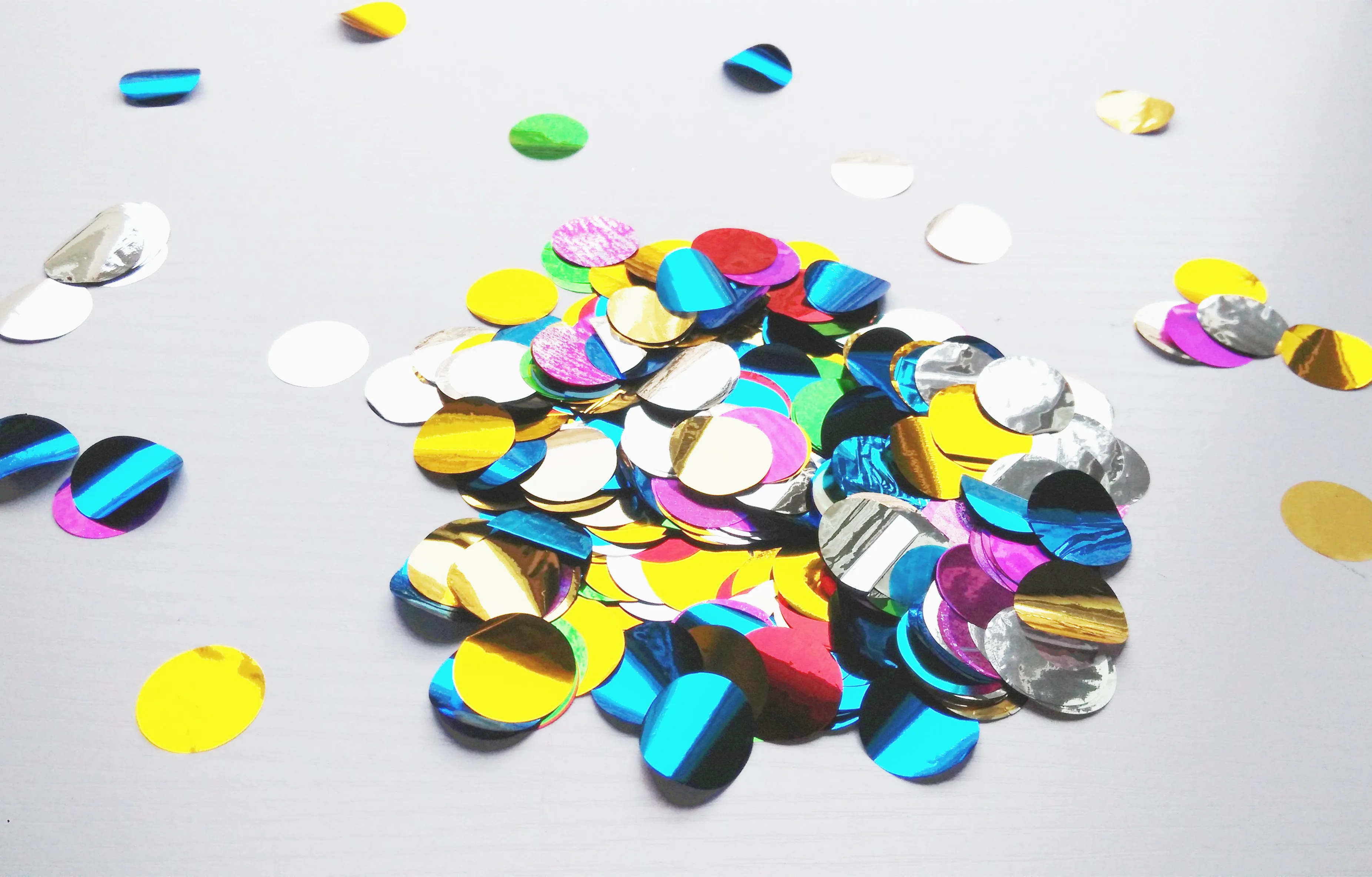 

15g 2000pcs 20mm Dots shine Romantic Sparkle Wedding Party Birthday Confetti Table Decoration Supplies pinata fillers