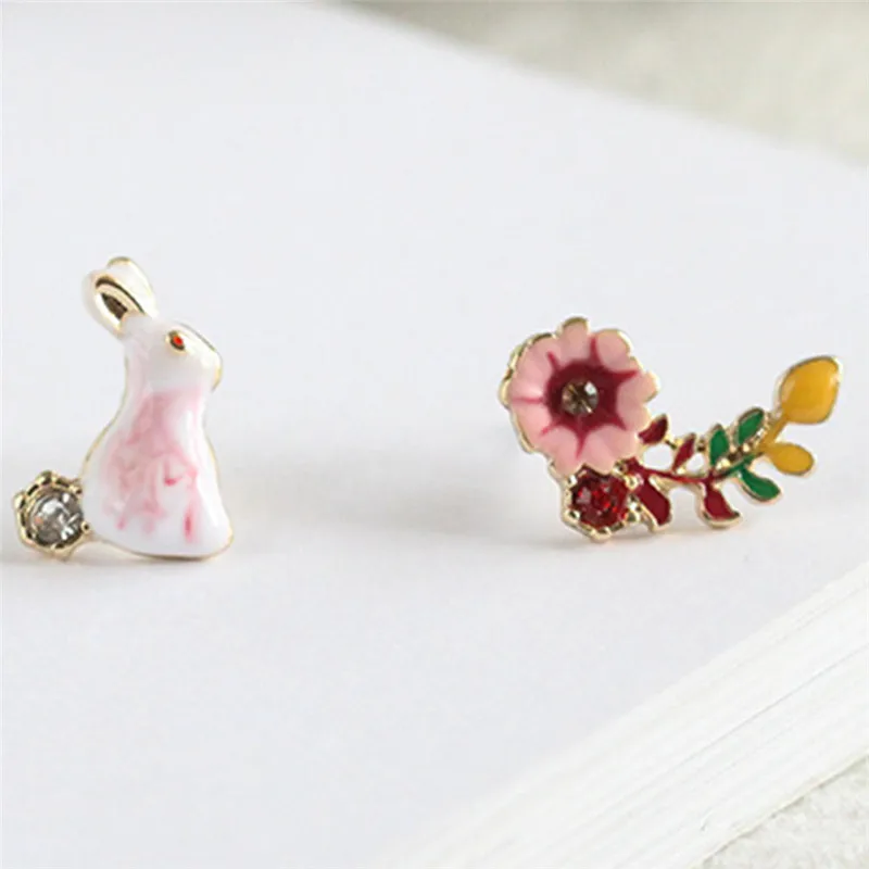 

Rhinestone White Rabbit Colorful Flower Leaves Alloy Stud Earrings Fashion Jewelry Asymmetric Earrings 1 Pair Cute