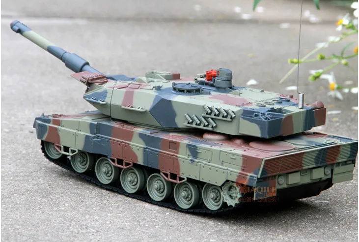 HUAN QI 516-10 Танк 1/24 масштаб немецкий Леопард A6 инфракрасный боевой Радиоуправляемый боевой танк со звуком и подсветкой беспроводные радиоуправляемые игрушечные танки