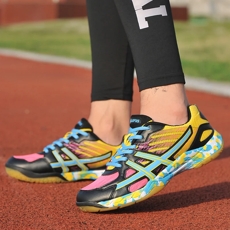 

2019 Men Sneakers Men Badminton Shoes Light Black Breathable Female Outdoor Sports Training Women Athletics Sports Pink