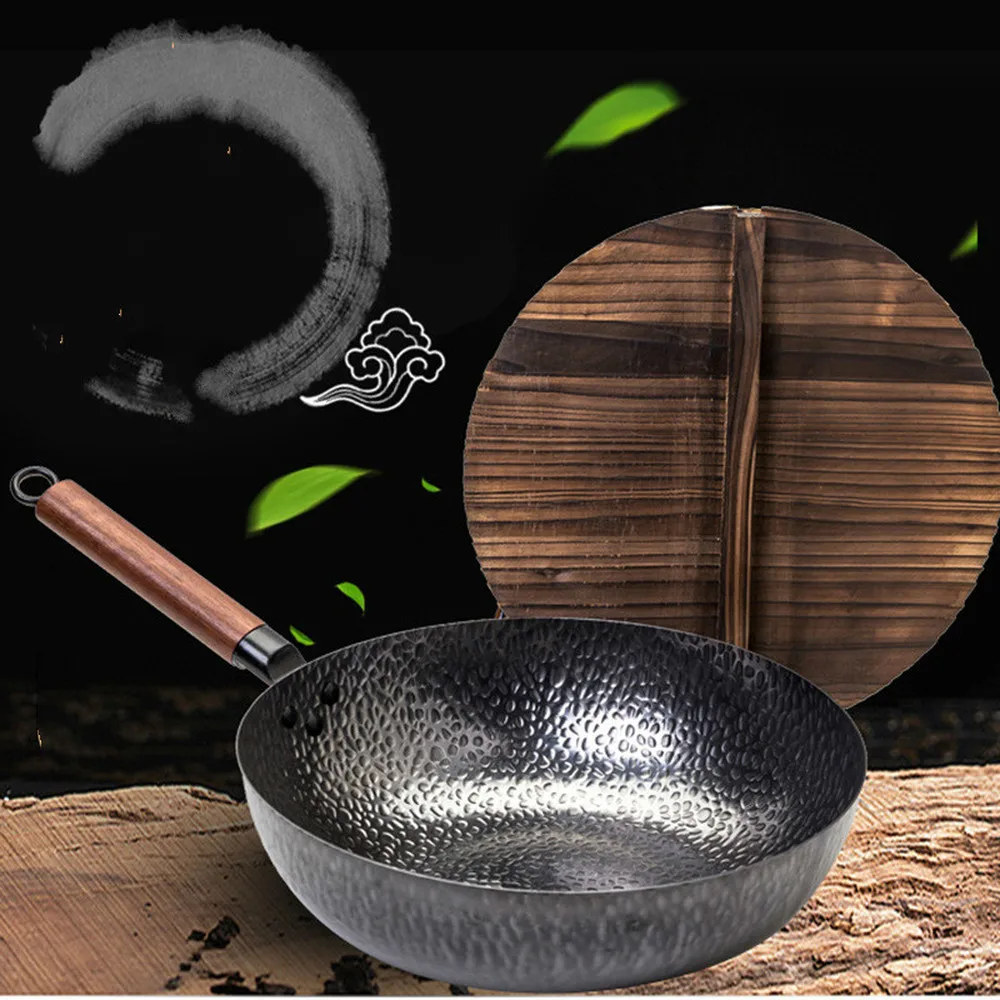 

The Chinese pure blacksmith's pot on the tip of the iron pot is forged by hand without coating or sticking LM12181602