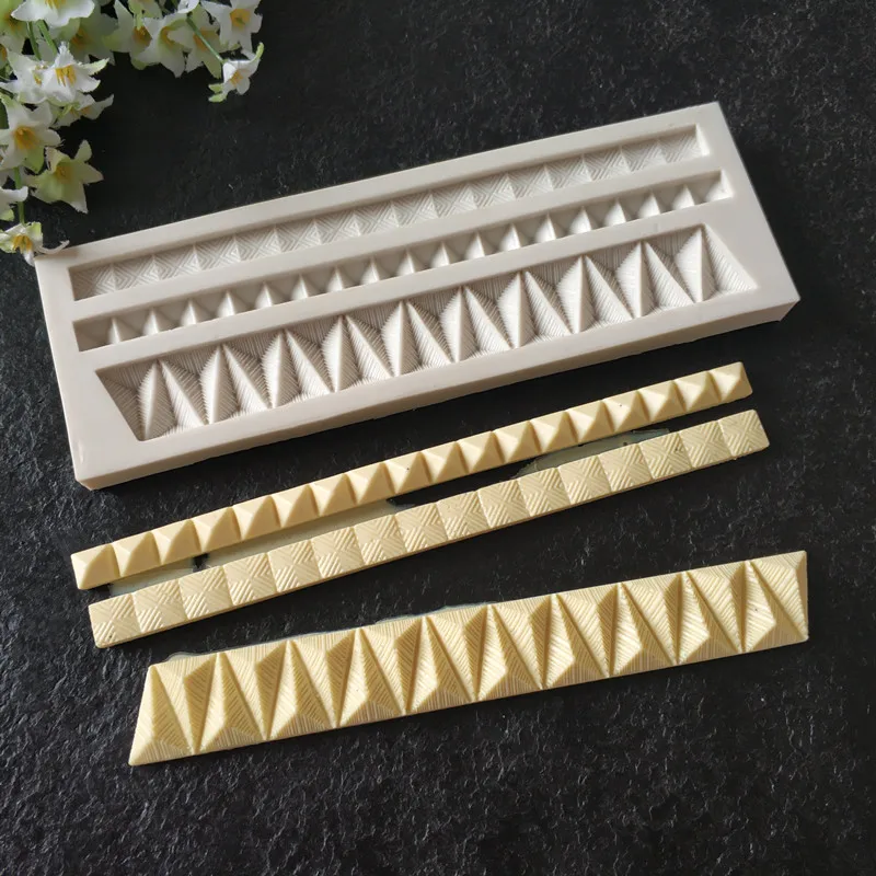 

KLM-0012 Three-dimensional frame chocolate silicone mold Cake printing tool Clay fondant appliances