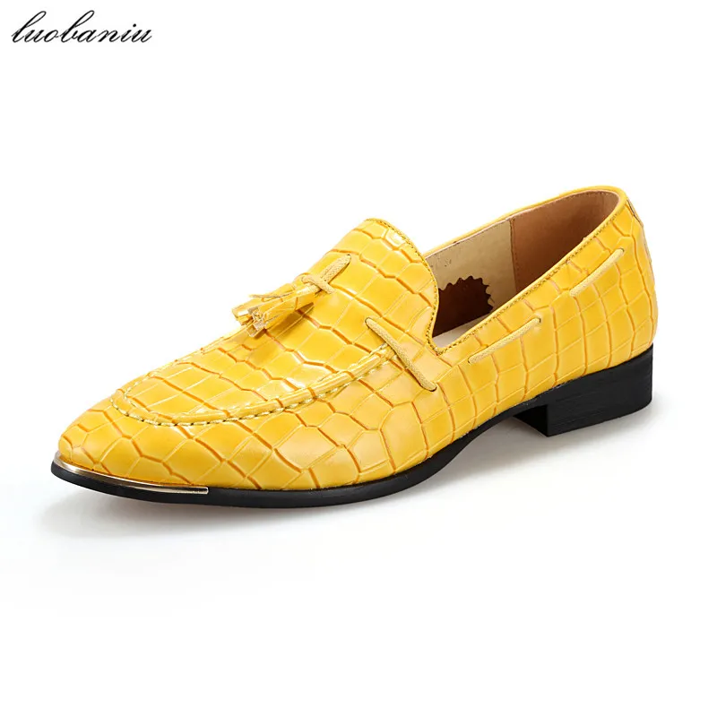 Crocodile Leather Shoes Men Loafers Slip On Brand Men Shoes Casual Pointed Toe Moccasins Men Black Blue Yellow Red crocodile shoes men loafers moccasins men shoes casual flats men flats slip on leather shoes brown blue black