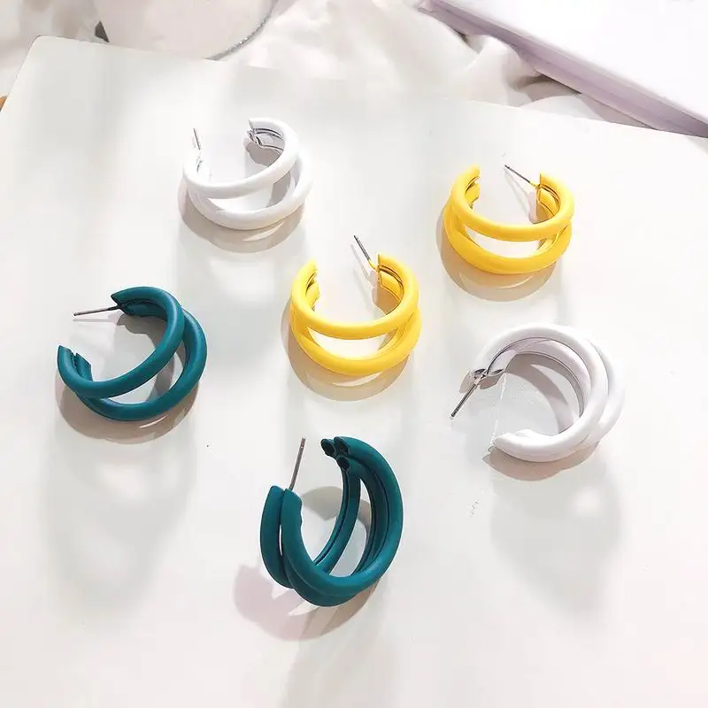 

Fashion Designer Earrings For Women Personality Colorful Small C Shaped Earrings Trendy Jewelry White Yellow