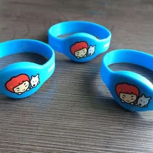 Чужой Higgs3 чип пассивный uhf rfid-браслеты кремния водонепроницаемый rfid браслет индивидуальный дизайн для системы домофонов