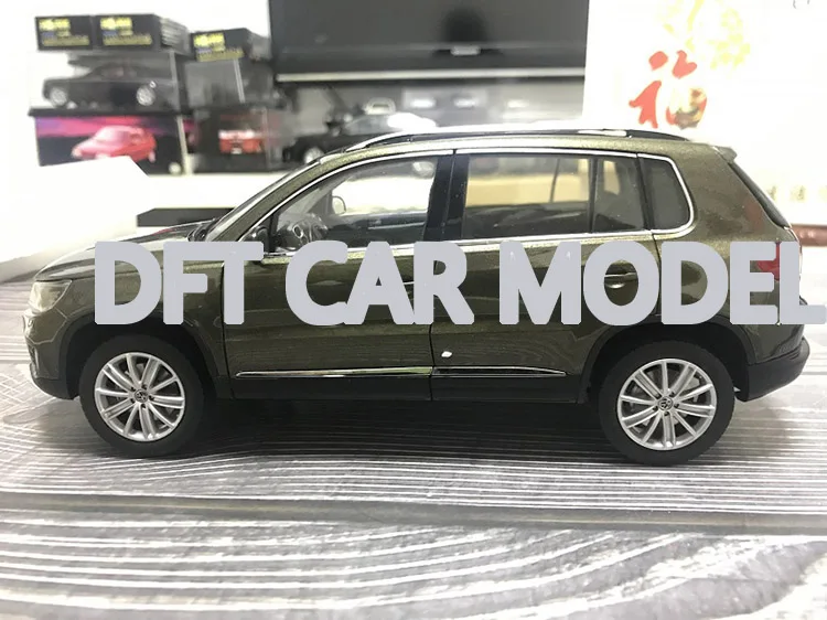 Литой 1:18 игрушечный спортивный автомобиль модель TIGUAN 2013 детских игрушечных автомобилей оригинальные авторизованные подлинные детские игрушки