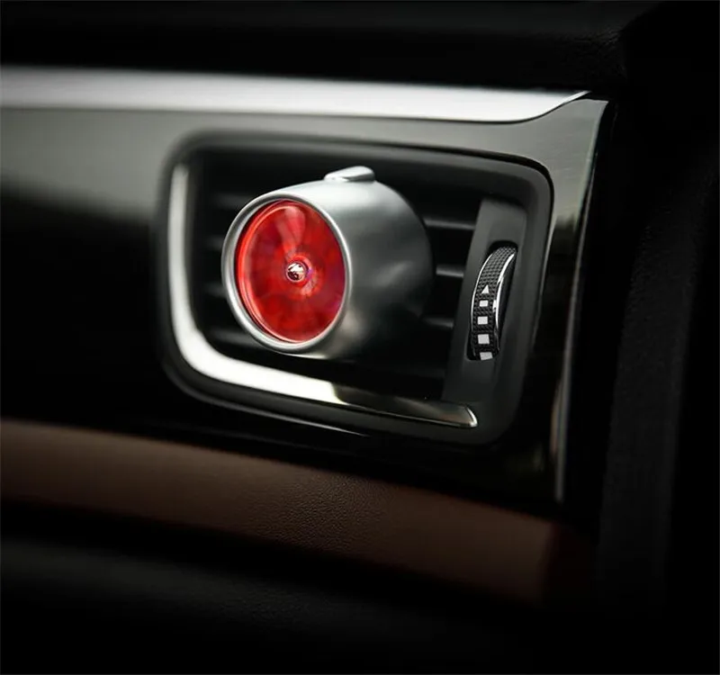 

Good quality Aromatherapy car air freshener car outlet luminescent alloy perfume clip solid perfume lasting fresh