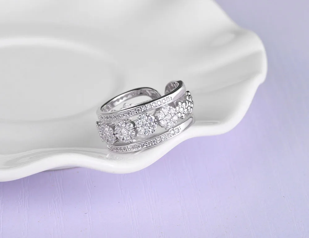 Lokaer, роскошный дизайн, элегантный цветок, юбилейные кольца, инкрустированные, установка, кубический цирконий, камень, обручальные кольца, ювелирные изделия для женщин LR17175
