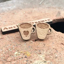 Серьги для влюбленных с лазерной гравировкой кофейные чашки серьги-гвоздики кофейное сердце деревянные серьги X 1 пара
