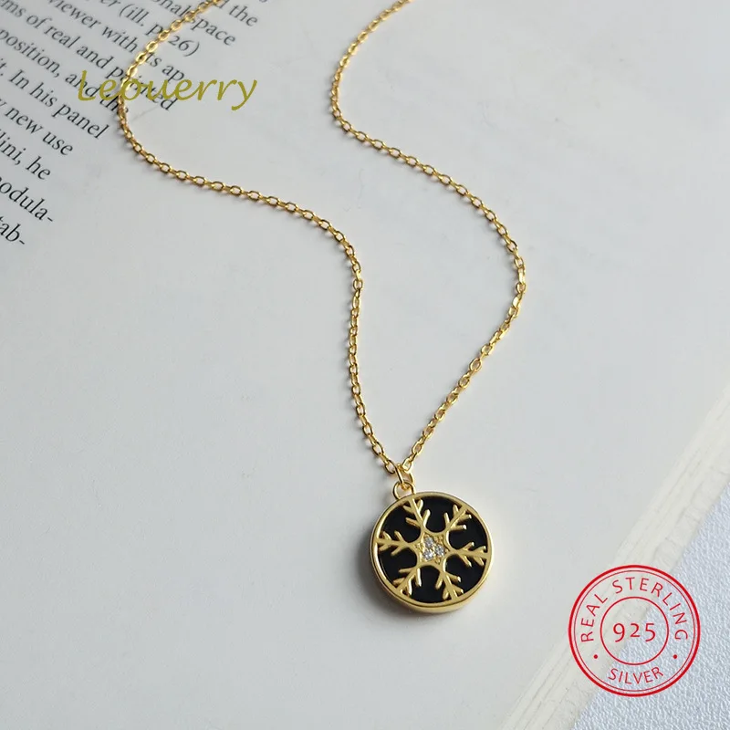 

Leouerry 925 Sterling Silver Gold Coin Pendant Necklace Snowflake Clavicle Chain Necklace for Women Luxury Gift Jewelry