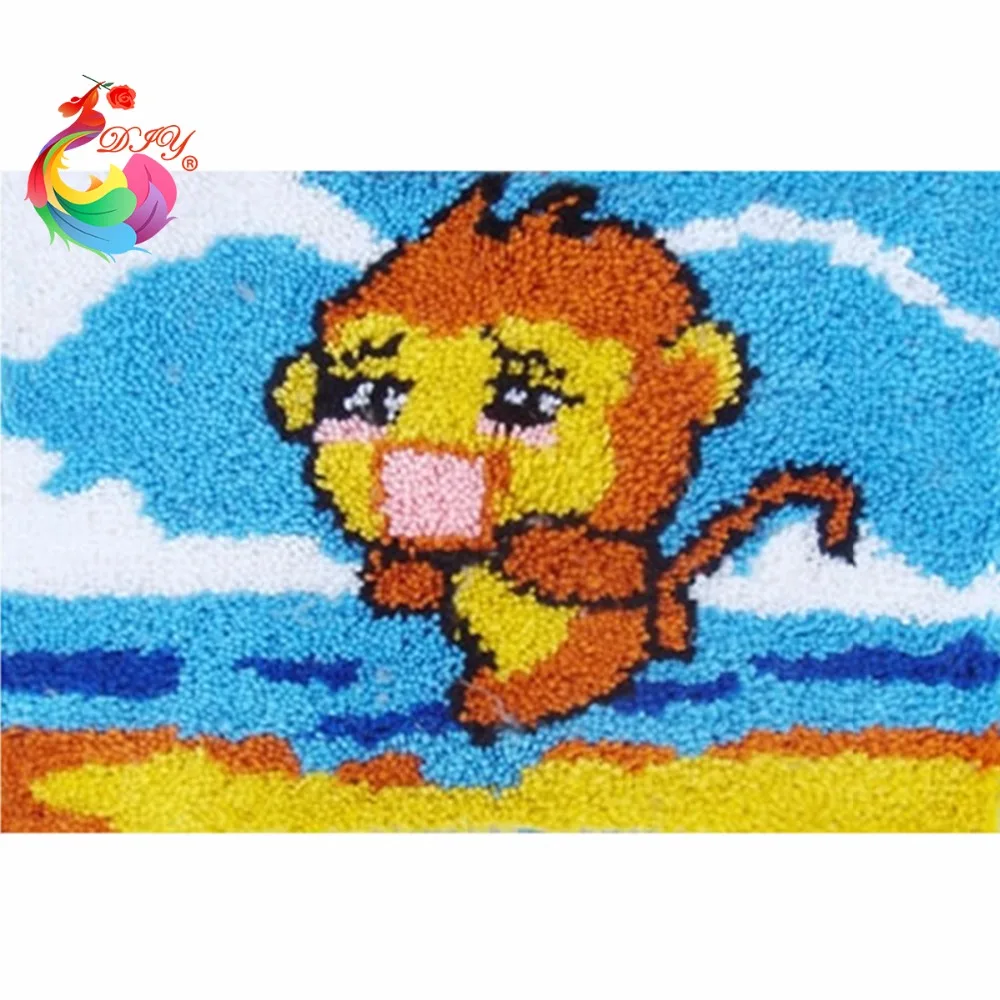 

Latch hook rug kits 52X38CM Handmade carpet Diy carpet mat tool kit in a suitcase Handmade carpet cushion