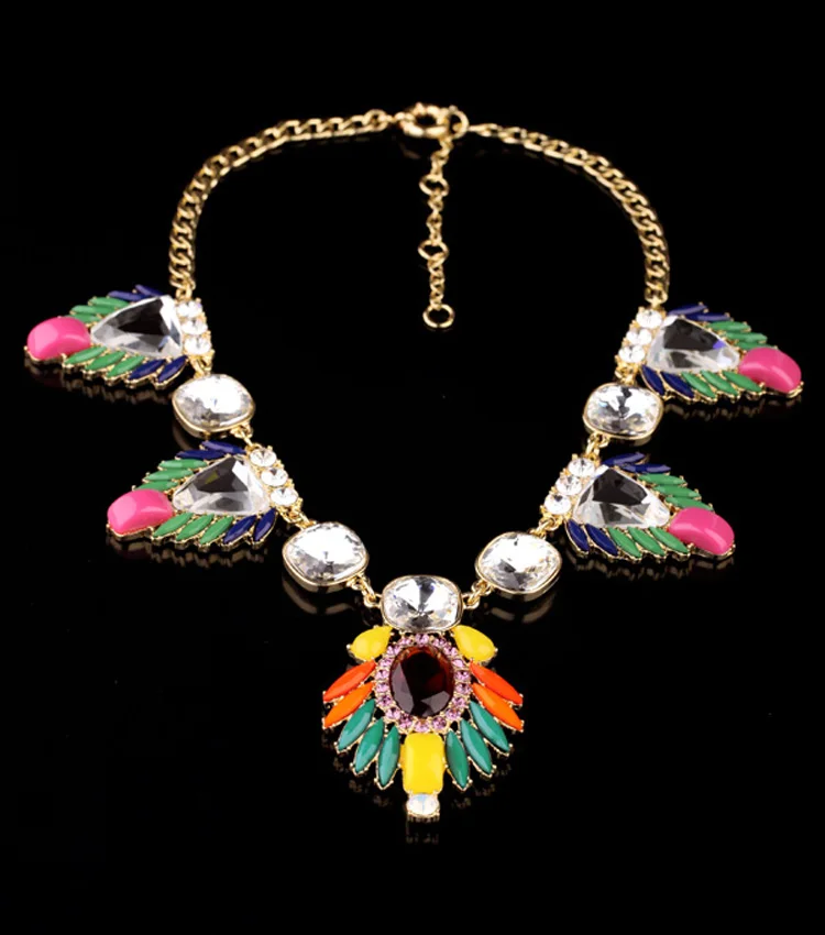 

Gorgeous Colorful Leaf Charm Crystal Necklace 2018 Fashion Gift Jewelry Bohemian Necklace Women Bijoux
