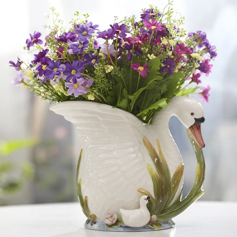 

Ceramic Pastoral Swan Vase porcelain figurines Flower Bottle Insert home decor craft ornament for homes living room Wedding gift