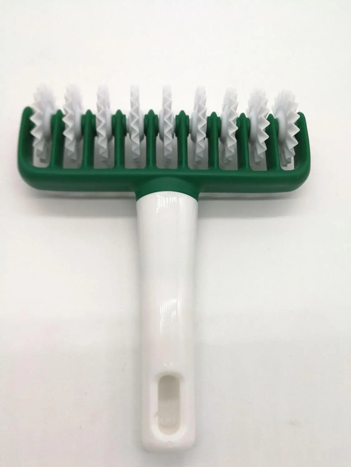 Паста производитель резак спагетти машина зубчатые зубы лапши резак портативный пластик ходовое колесо ролик для пасты - Цвет: Зеленый