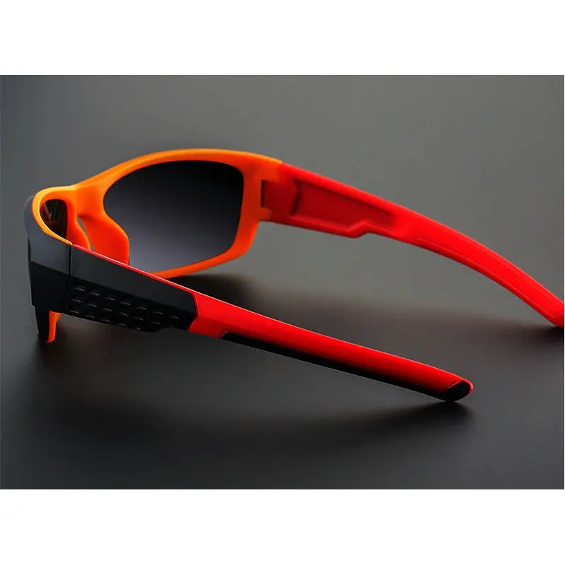 9157776569_218575476