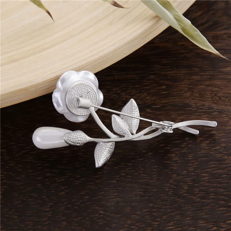 Matte Silver Plated Camellia Flower Brooch Bridal Wedding Party Pin Jewelry Elegant Broches for Women Simulated Pearl Brooches (1)