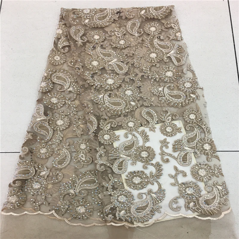 

Latest African Velvet Lace Fabric High Quality French Velvet Lace Fabric Gold Embroiery Tulle Lace Fabric For Nigerian Party