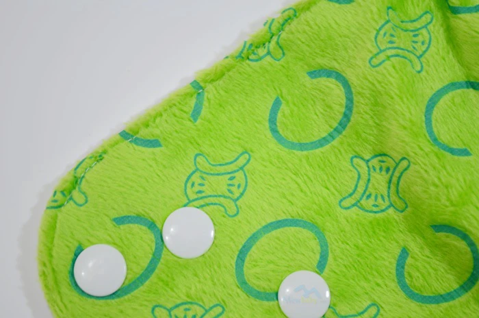 Green Colour Breathable Minky Cloth Diapers Reusable Pocket Diapers With 1pc Insert FR82