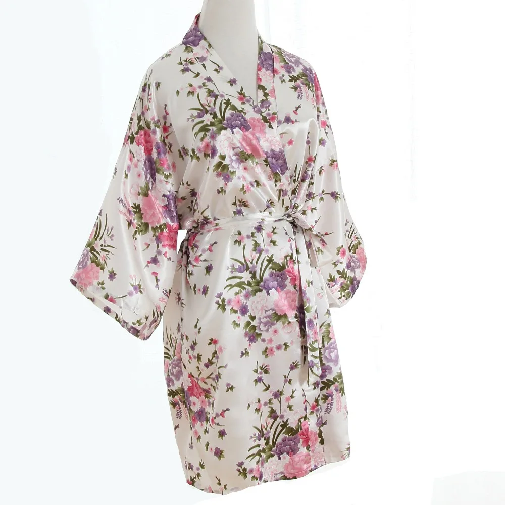 White Wedding Bride Bridesmaid Women's Loose Kimono Short Robe Bathgown Sleepwear Rayou Bath Gown Mini Nightgown Pijama