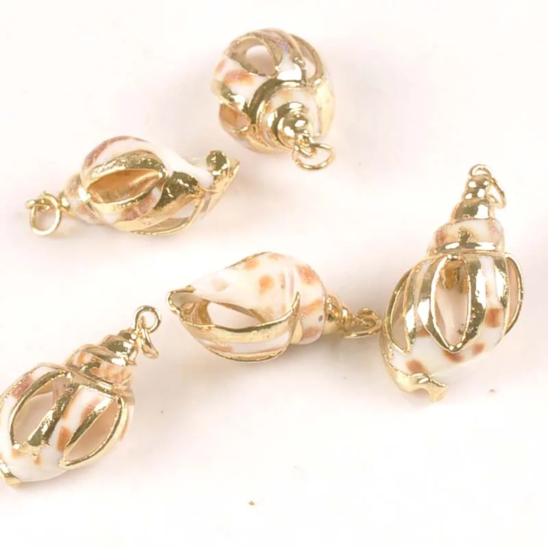 

5pcs Natural Hollowed-out Spiral Seashells For DIY Pendant Gold Plated Shell Craft Handmade Home Decor Ornament 25-33mm tr0259
