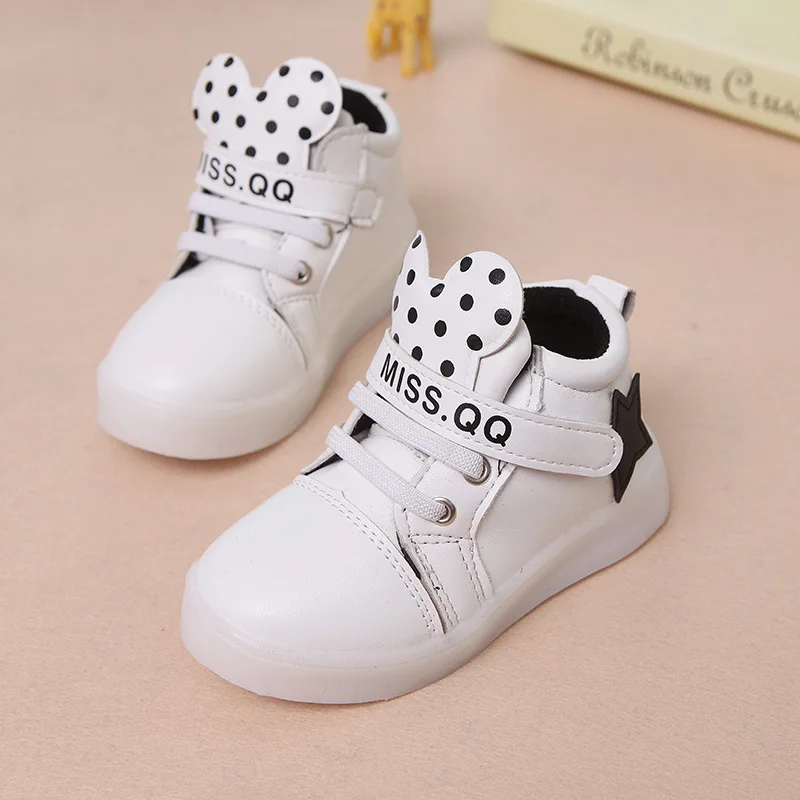 Crianças dos Desenhos Moda Bebê Meninos Meninas Luminosa Sapatos Esportivos Led Lumineus Tênis Animados Não-deslizamento Crianças Casuais Brilhante Estrela 11 High Quality Mamãe e Bebê