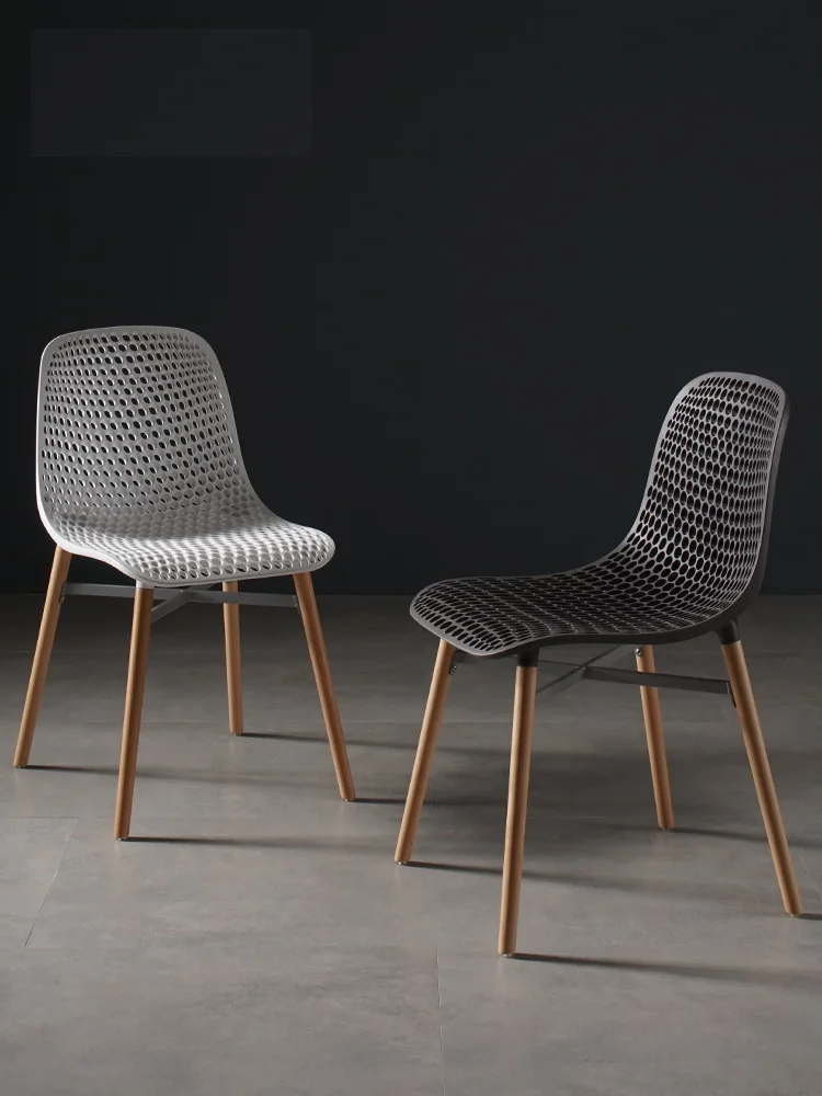 

Denmark Design Chair with Plastic Backrest / Wood Legs of Beech with Metal Frame