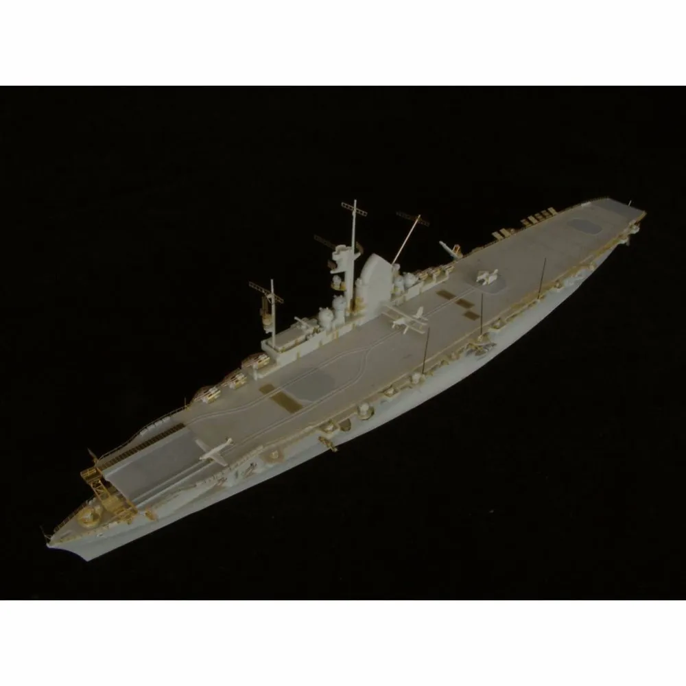 

OHS Orange Hobby N07010448 1/700 WWII German Aircraft Carrier Graf Zeppelin Assembly Scale Military Ship Model Building Kits oh