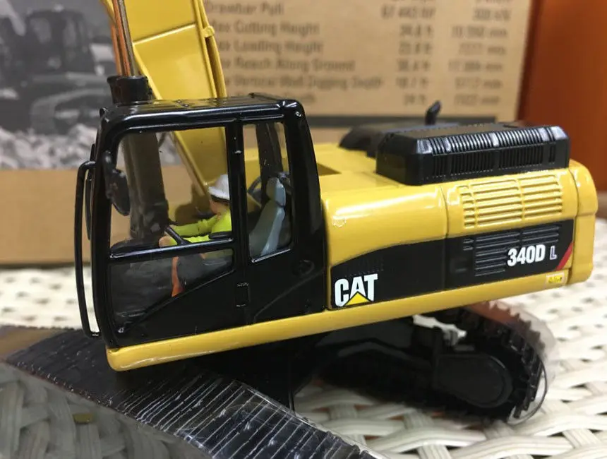 DM 1:50 Масштаб гусеницы CAT 340D L Гидравлический Экскаватор инженерное оборудование литье под давлением игрушка модель 85908 для сбора, украшения