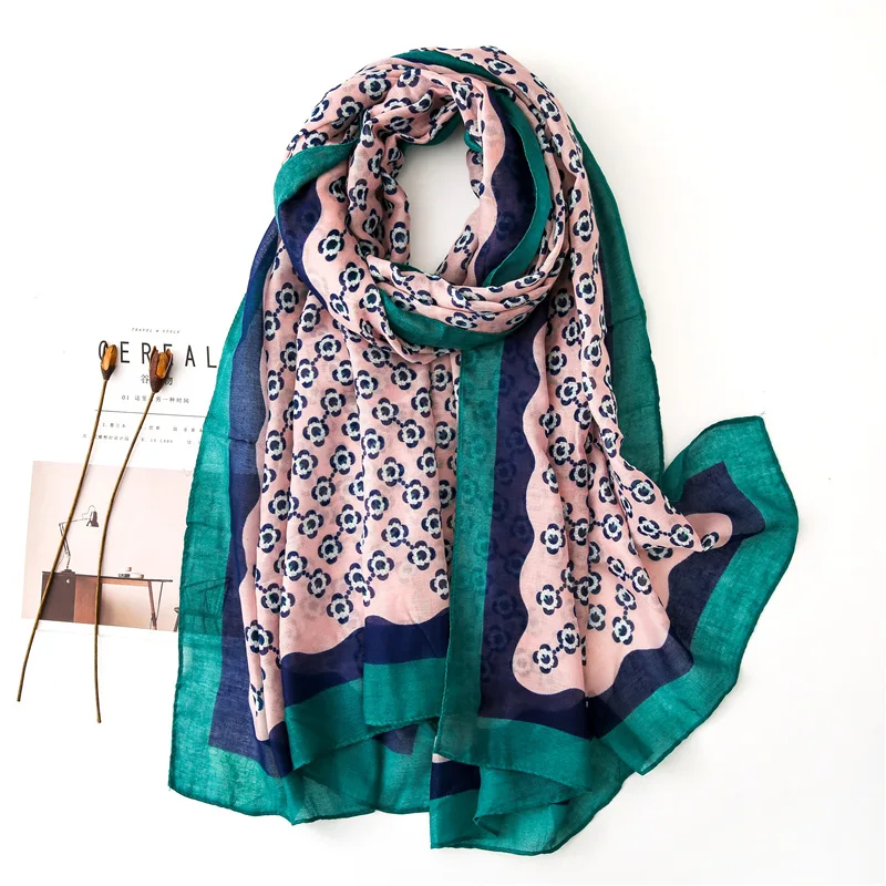 

2019 Spain Luxury Brand Floral Wreath Viscose Scarf Women Print Shawls and Wraps Pashmina Cachecol Muslim Hijab Snood 180*90Cm