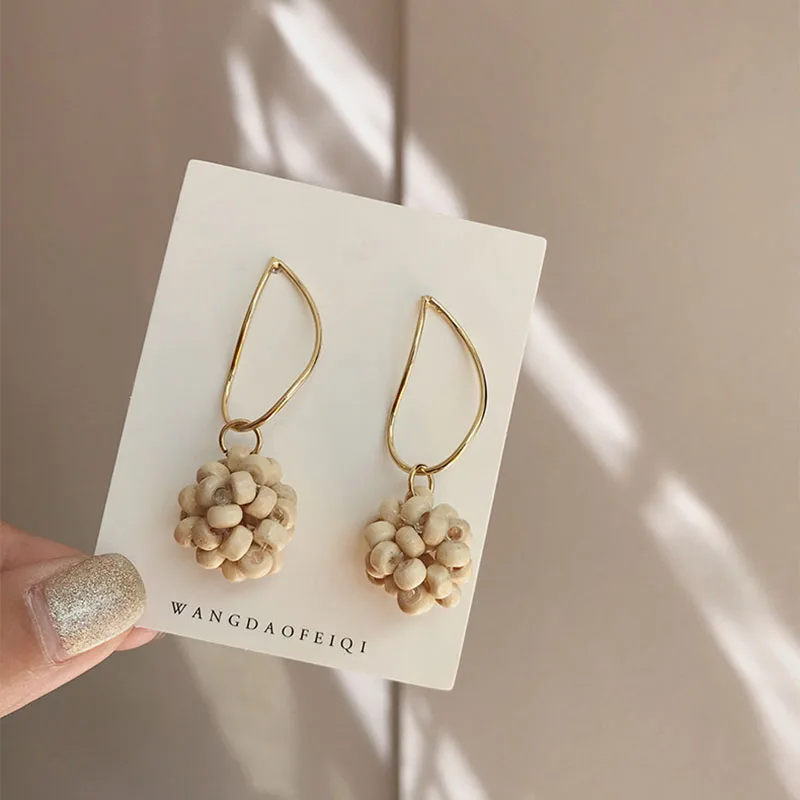 

2019 Korean Vintage Wooden Beads Tassel Drop Earrings For Women Irregular Geometeric Gold Dangle Earring Statement Jewelry