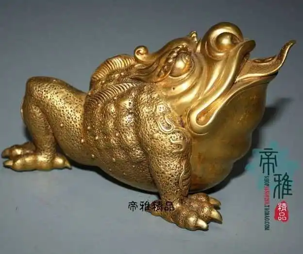 

China Folk Bronze 24K Gild Gold Toad Frog Spittor Auspicious Wealth Money Statue