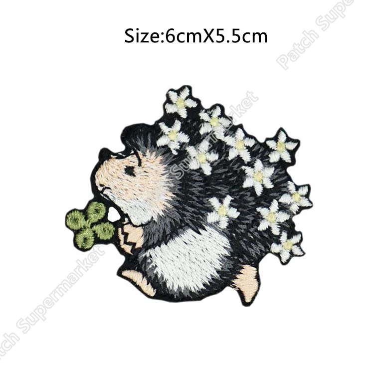 Landak Kecil Semanggi Bunga Kawaii Kerajinan Besi Di Patch Musim