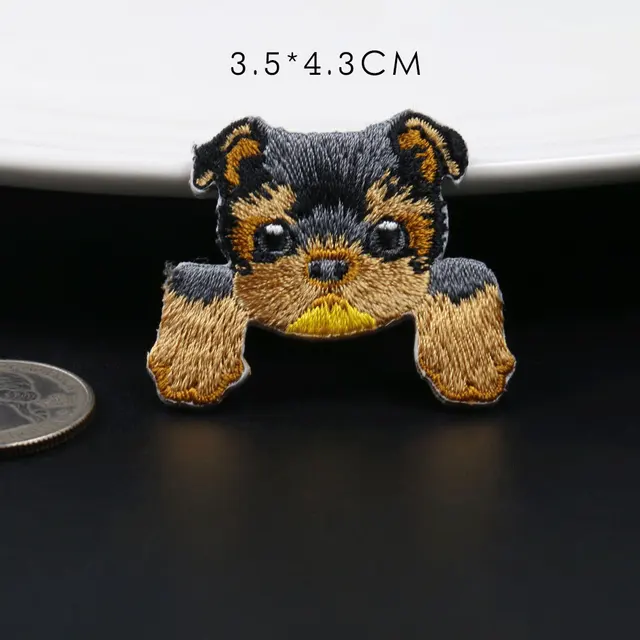 1Pcs New Chihuahua Shiba Dog Husky Patch for Woman Clothing Backpack Decoration Small Applique Iron on Embroidery Patches Badges NHBT198