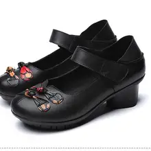 RUSHIMAN сезон: весна–лето женская обувь с острым носком из натуральной кожи; круглый носок сандалии модные плоские обувь; Новинка; модные женские туфли для танцев обувь черного цвета; большие размеры 35-41