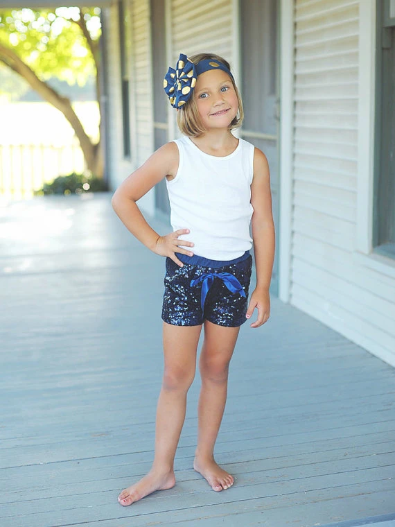 sequin shorts outfit