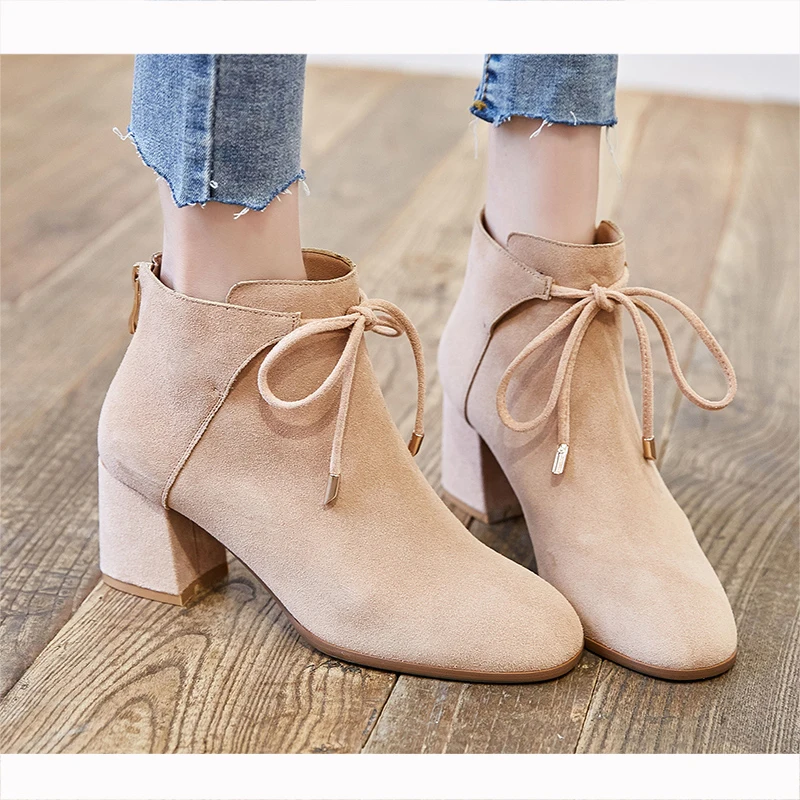 

MYCOLEN New Winter Warm Female Kid Suede Ankle Boots Genuine Leather Woman Classic Chelsea Boots Square Toe High Heel Shoe