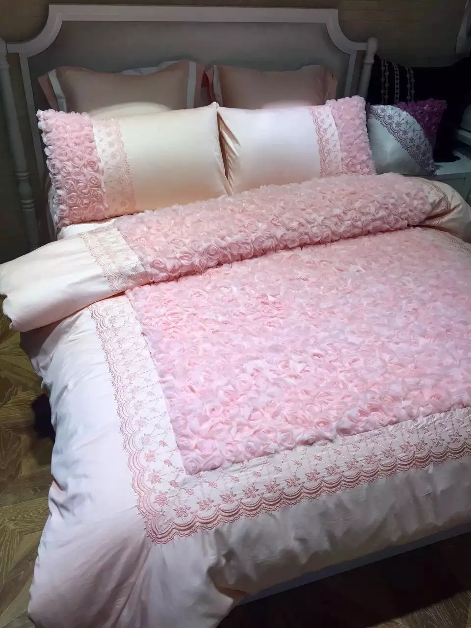 4pcs 100 Cotton Chinese Wedding bedding set king size 220*240cm duvet