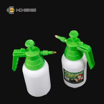 

1 litre capacity Beekeeping Bee Sprinkling Can Bees Equipment and Tools for Beekeeper HDOP-005L