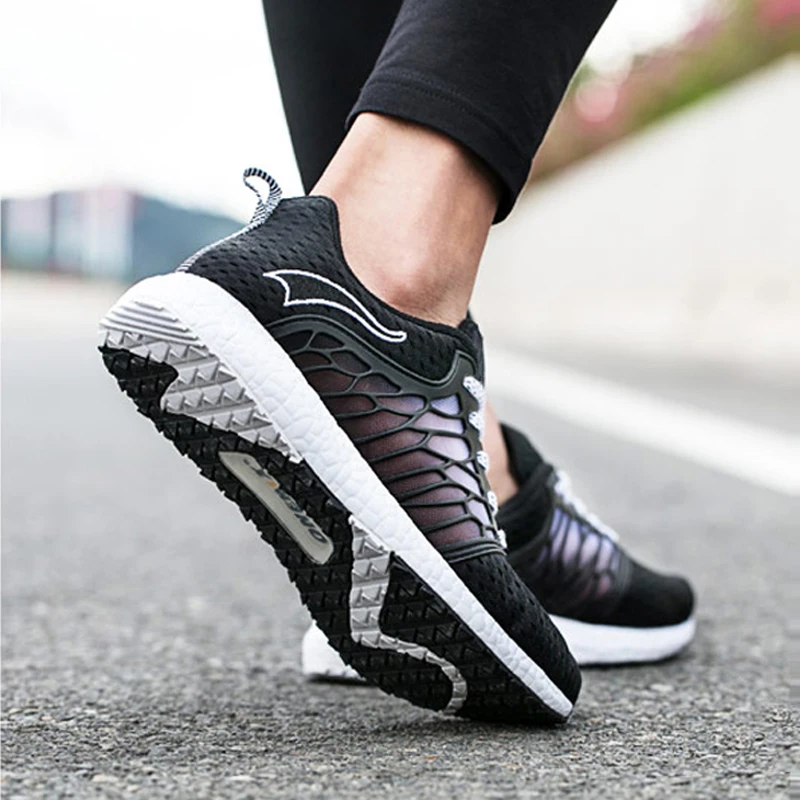 ONEMIX Unisex Running Shoes Breathable Mesh Men Athletic Shoes Super Light Outdoor Women Sports Shoes Male Walking Jogging Shoes